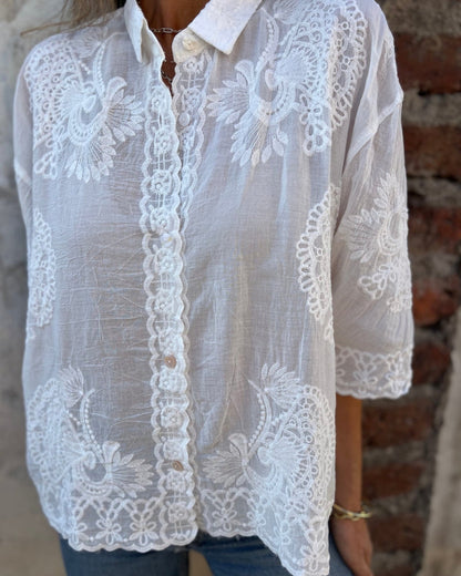 Van Delft Mode® | CHIQUE KANTEN GEBORDUURDE BLOUSE