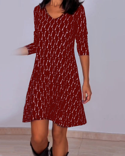 Van Delft Mode® | Jurk met V-hals en ruitjespatroon