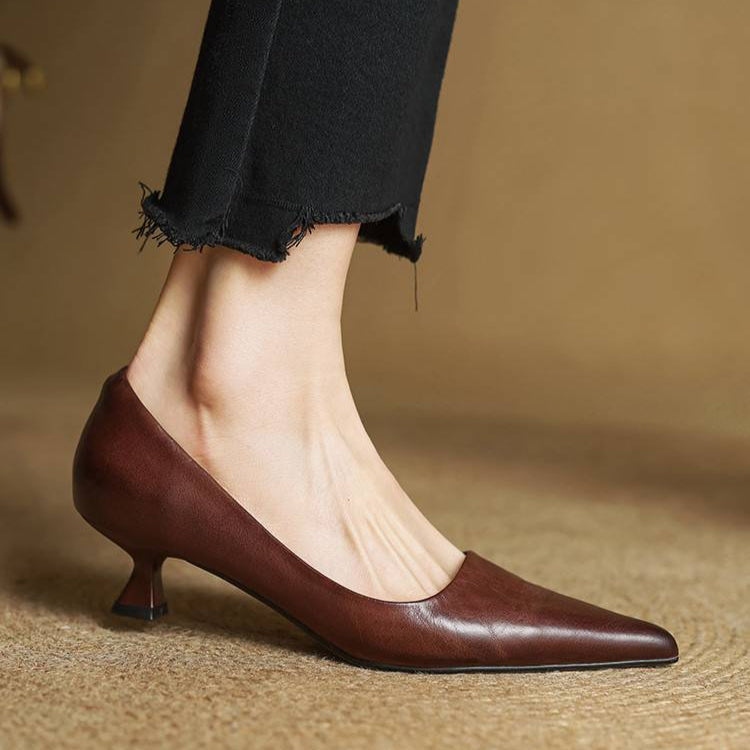 Van Delft Mode®| Verfijnde Puntige Leren Pumps