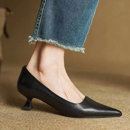 Van Delft Mode®| Verfijnde Puntige Leren Pumps