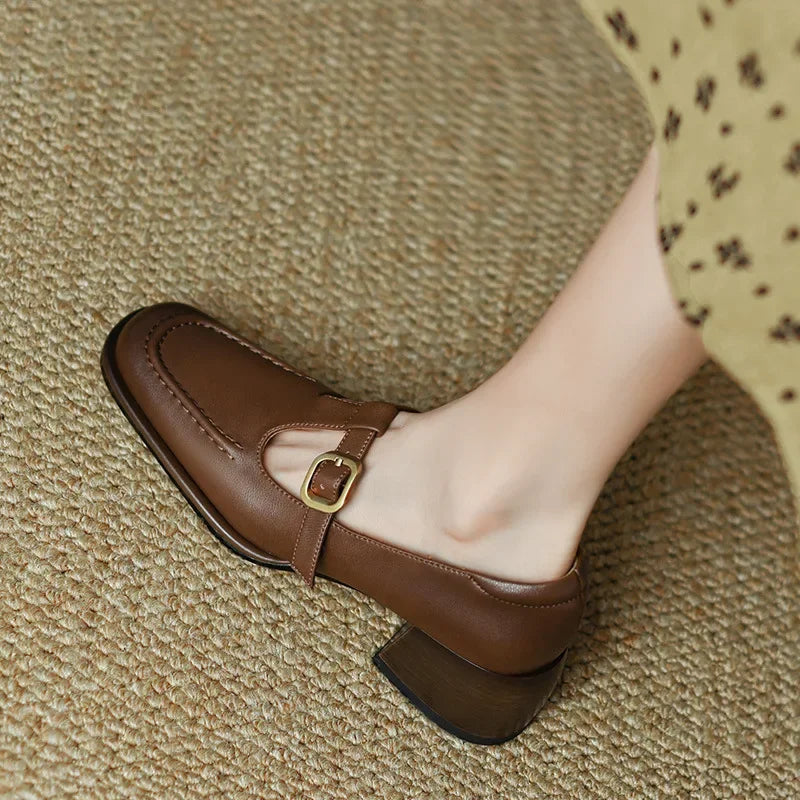 Van Delft Mode®| Elegante T-Strap Schoenen