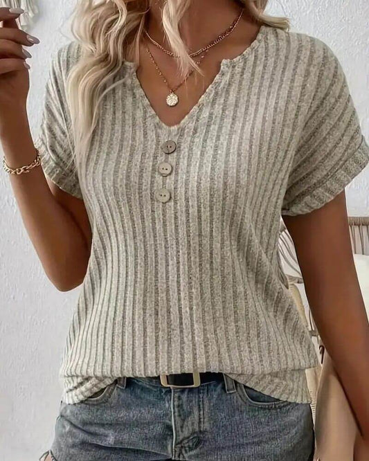 Van Delft Mode® | KNITTED BLOUSE WITH V-NECK