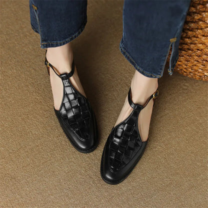 Van Delft Mode®| Vintage Strap Heels