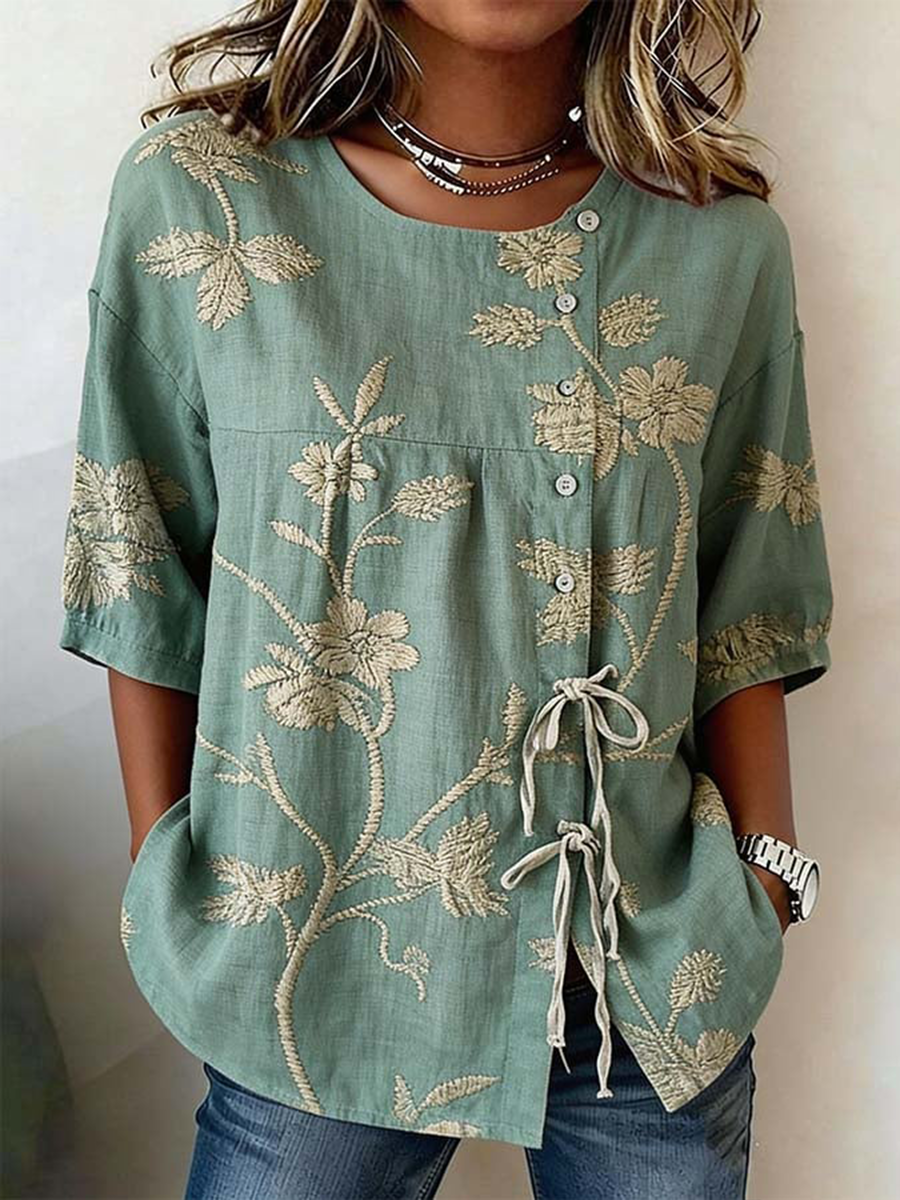 Damesblouse van linnenmix met knopen en veters, met planten- en bloemenmotieven